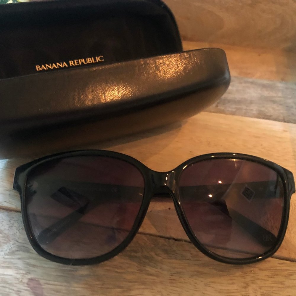 Banana Republic Sunglasses
